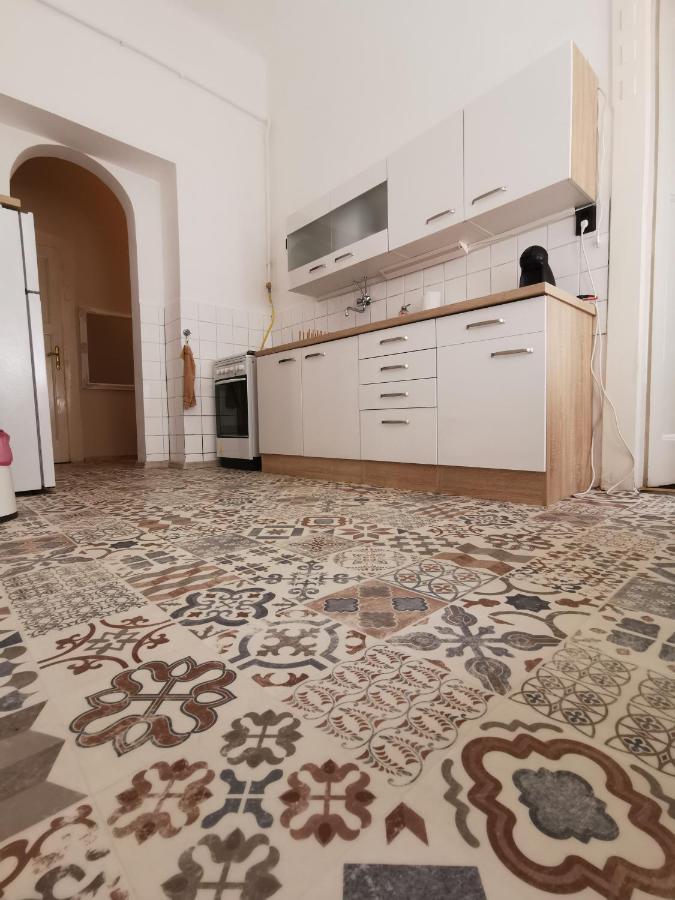 Antikvilla Apartman Szeged Ngoại thất bức ảnh