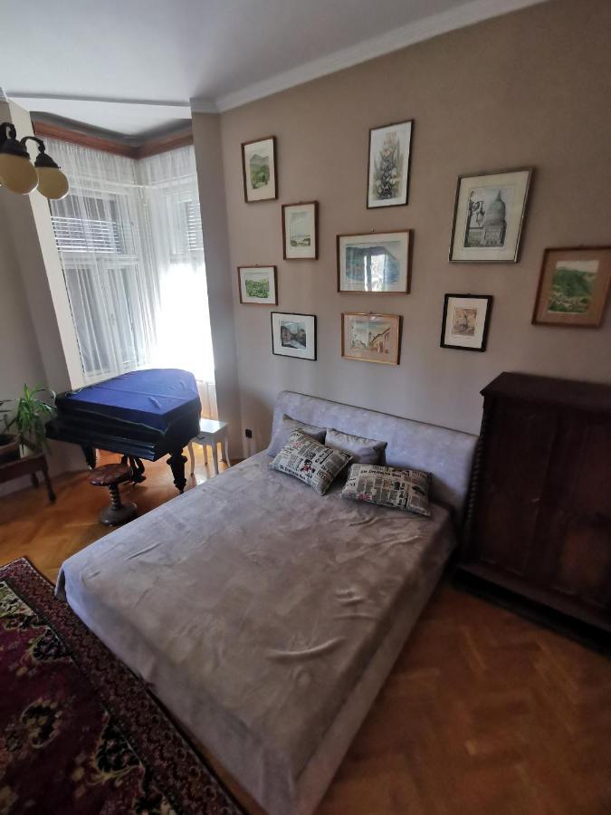 Antikvilla Apartman Szeged Ngoại thất bức ảnh