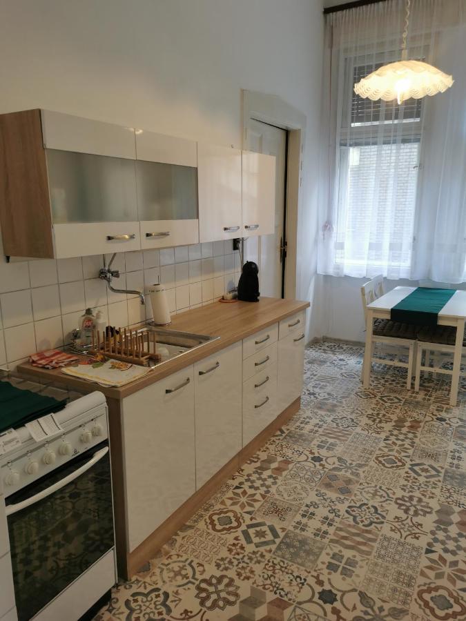Antikvilla Apartman Szeged Ngoại thất bức ảnh